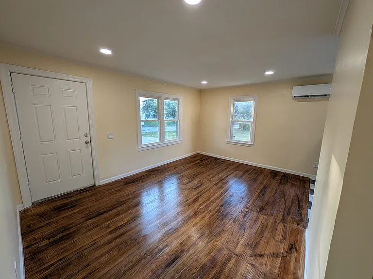 2914 E Stadium Dr — Photo 8
