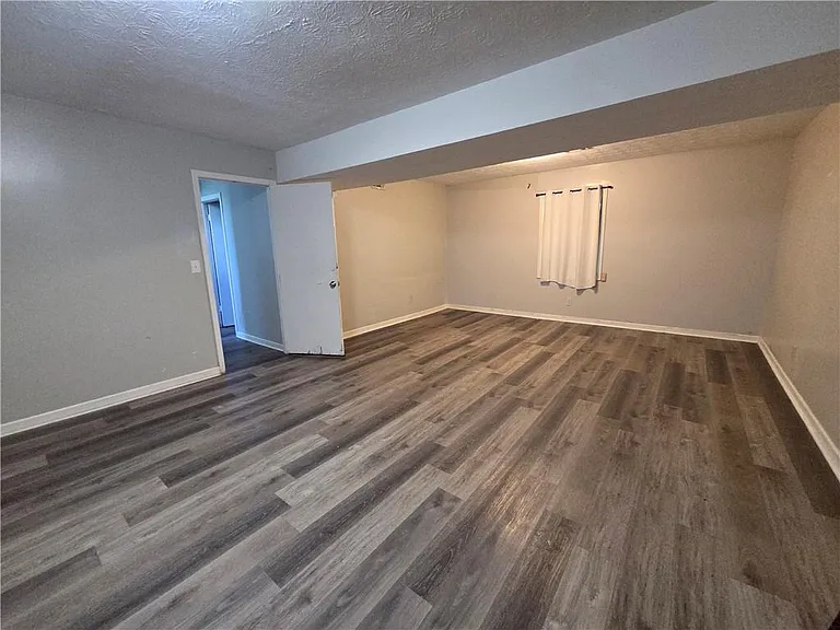 5034 Cherokee Ct — Photo 12