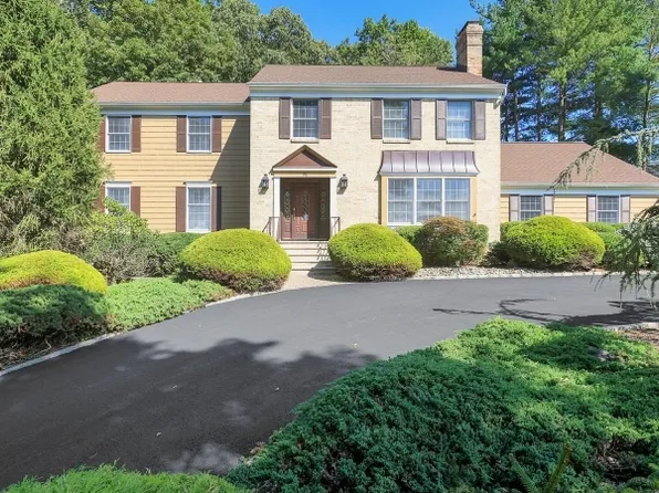 26 Robin Rd, Warren Twp., NJ 07059