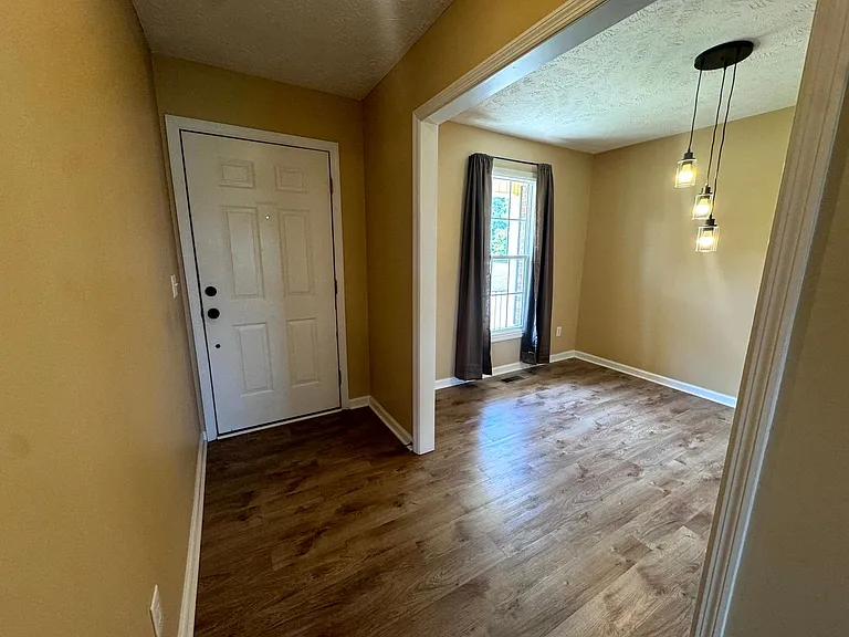 109 Belle Boyd Dr — Photo 3
