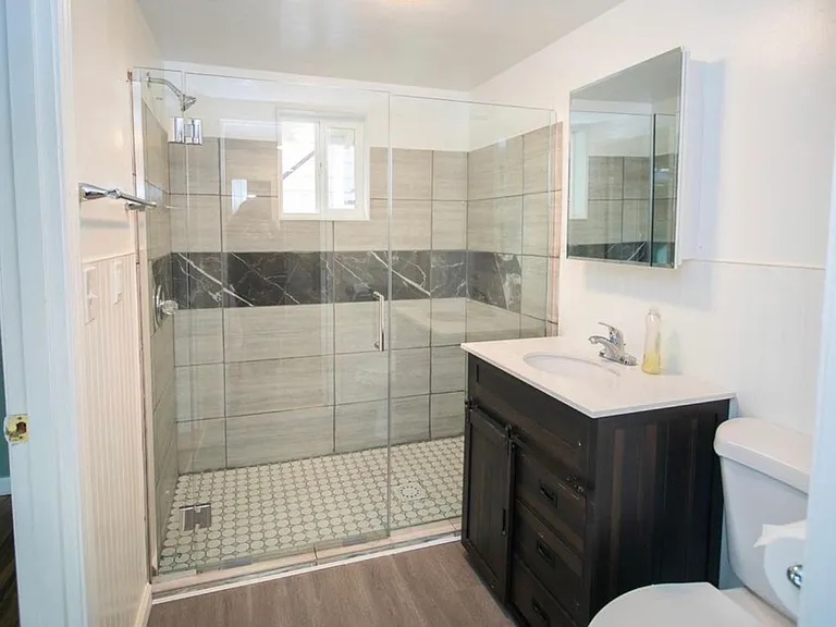 Glenhaven Dr — Photo 12