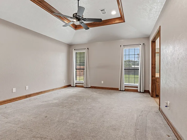6970 Ellen Ln — Photo 23