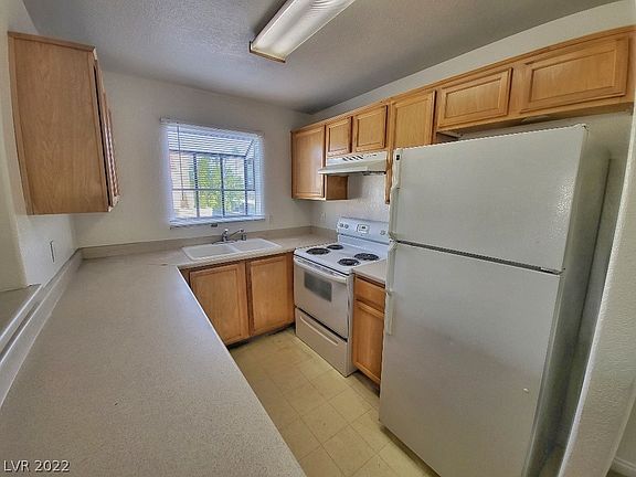 4th image of 2986 Juniper Hills Blvd Unit 201