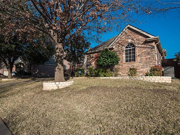 5th image of 7518 Spicewood Dr