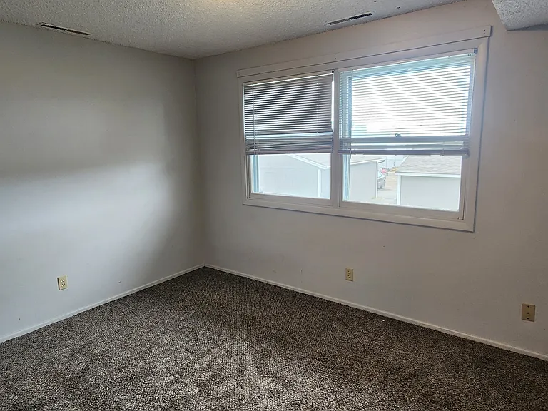 1318 Cole Ave #1 — Photo 5