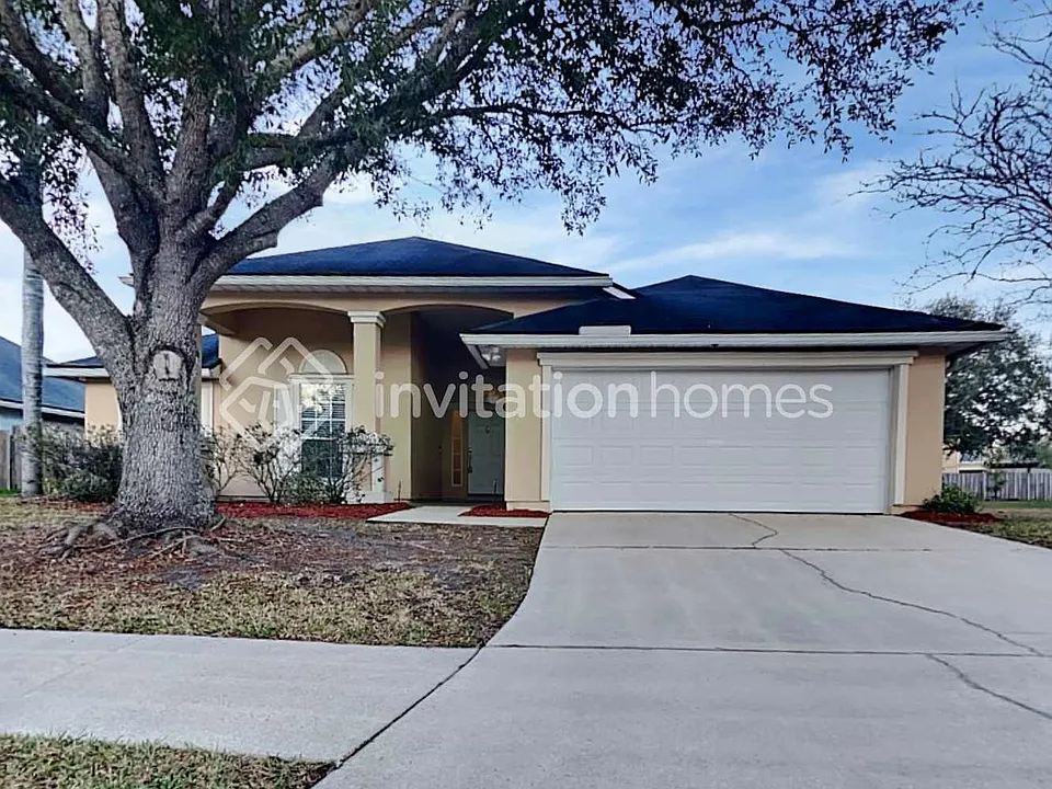8621 Derry Dr