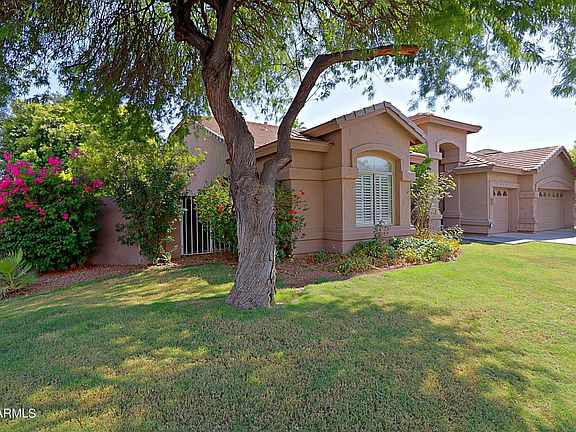 3rd image of 4945 E Villa Rita Dr