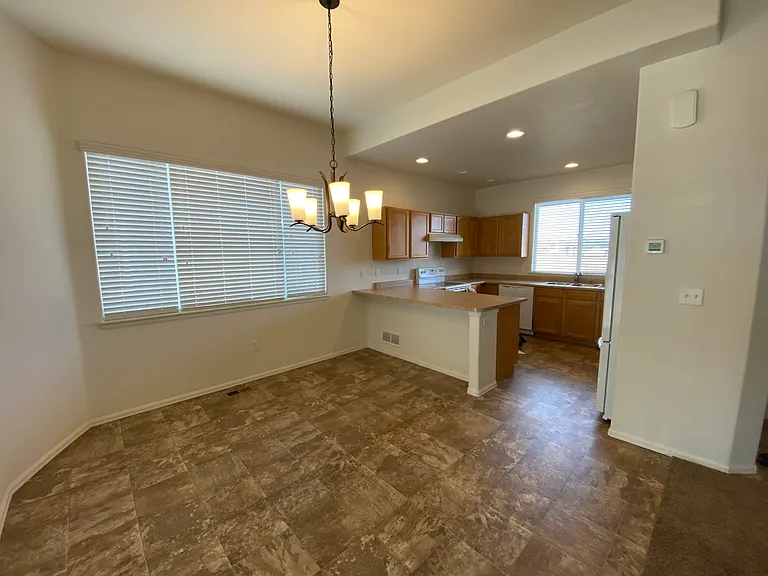 625 Gore Range Dr — Photo 8