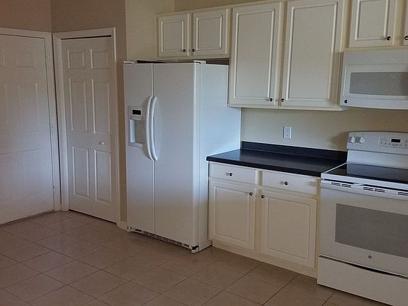 4th image of 20000 Heatherstone Way Unit 4