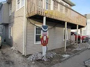 324 Hamilton Ave APT E photo 1