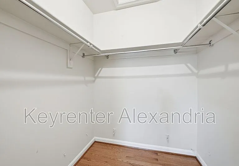 8239 Doctor Craik Ct — Photo 20