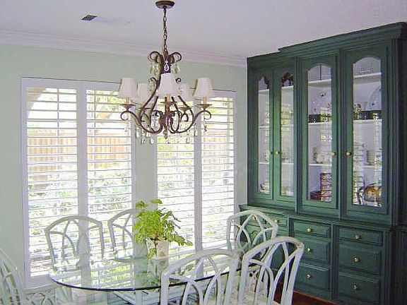 4th image of 5816 Saint Marks Cir