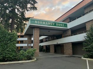 160 SW Normandy Rd #110, Seattle, WA 98166