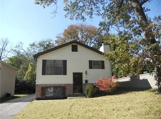 413 S Fillmore Ave, Saint Louis, MO 63122