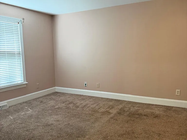 5600 Carmel Rd — Photo 38