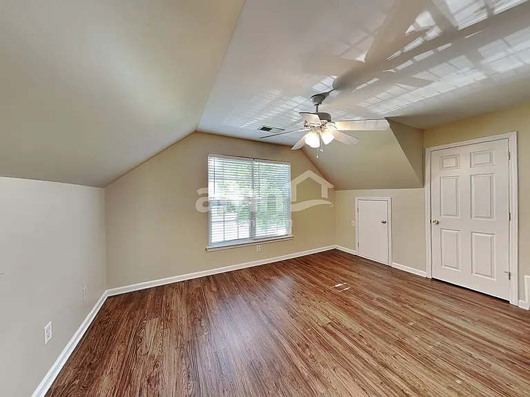 8207 Abbottsgate Ln — Photo 16