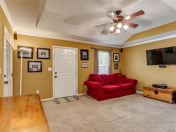5th image of 15641 Hagler Dr