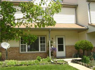 28 Sassafras Ct, North Brunswick, NJ 08902