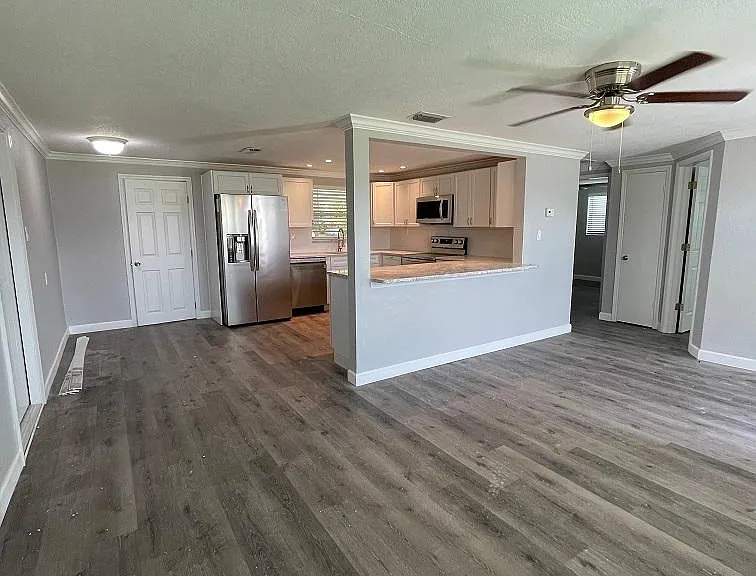 13610 Britton Dr — Photo 7