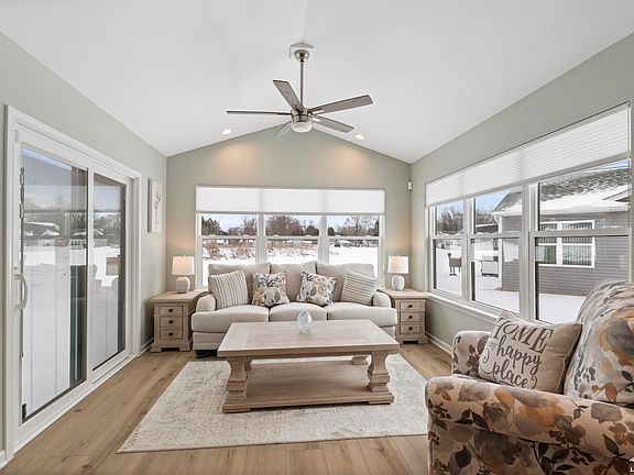 4th image of 7494 Montri Dr