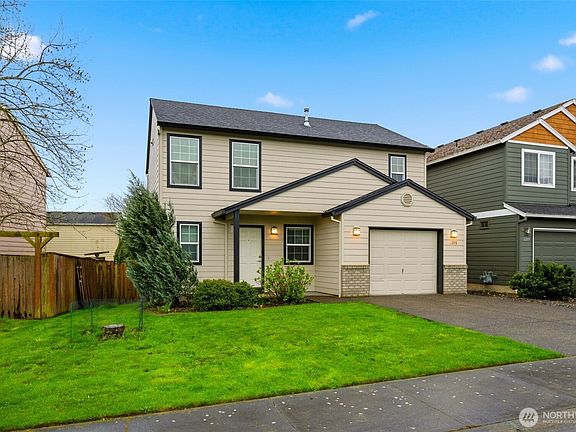 3rd image of 1205 NE 165TH Way