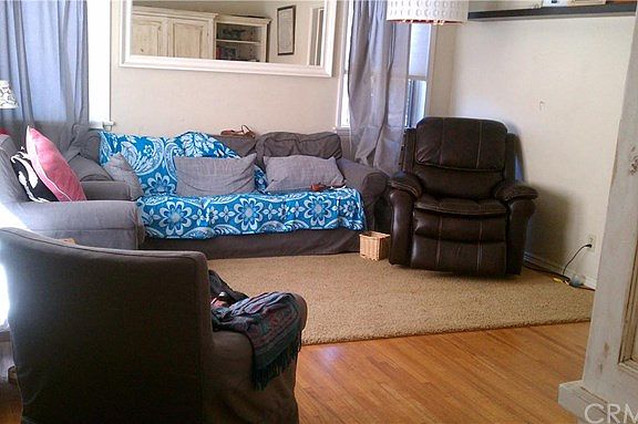 3rd image of 627 E Fairview Blvd