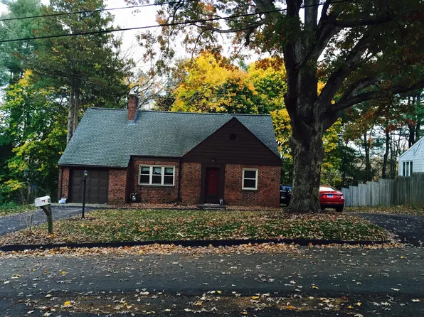 43 Seminole St, Hamden, CT 06518