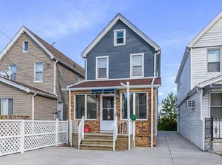 8925 201st Street, Hollis, NY 11423