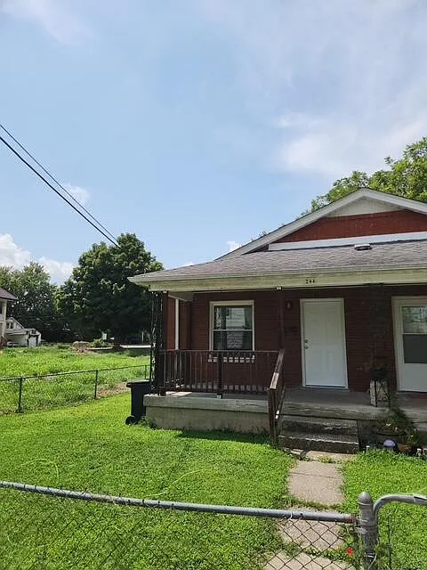 2 bed, 1.0 bath, 700 sqft, $950 — Photo 4