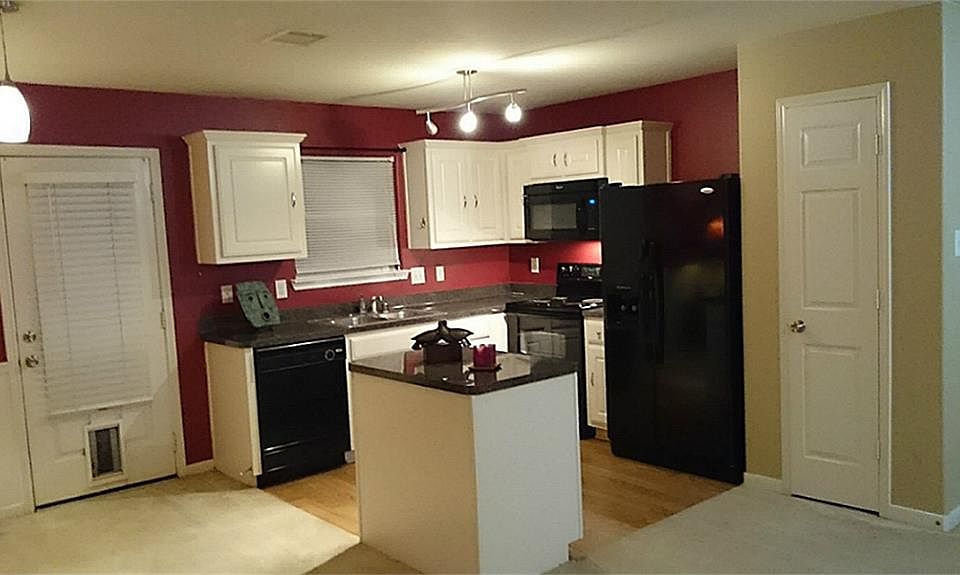 1st image of 7207 Lilac Manor Ln