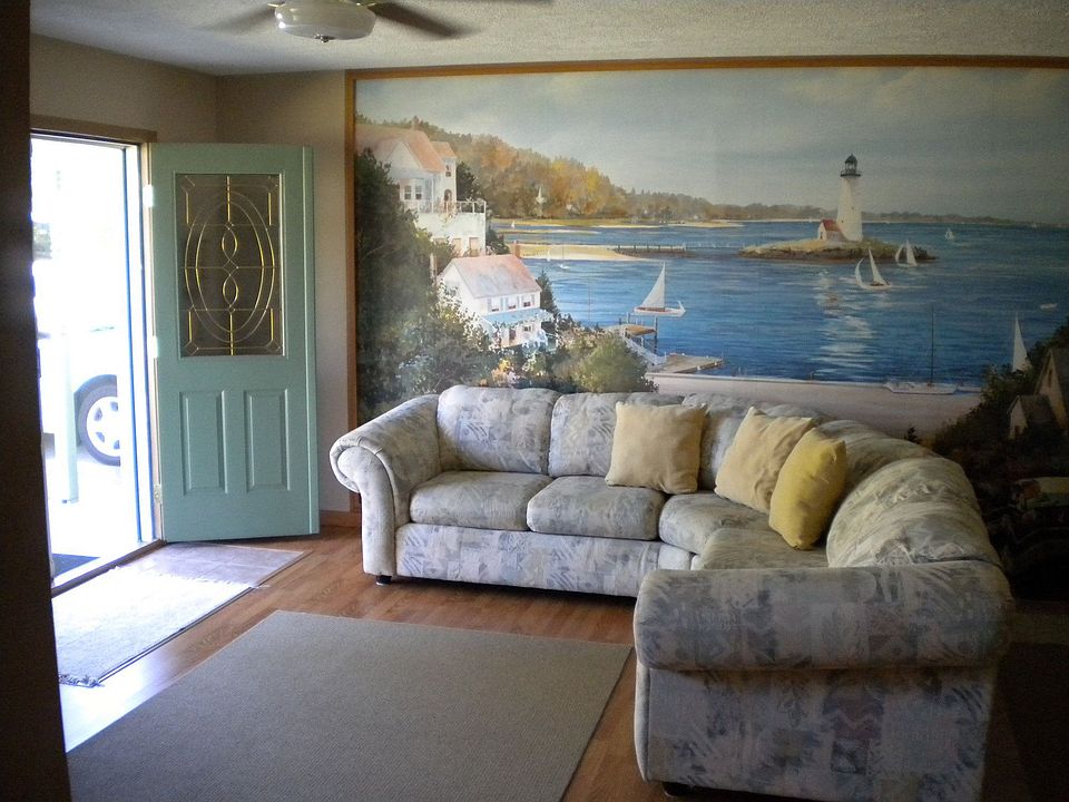 inside front entrance/living area