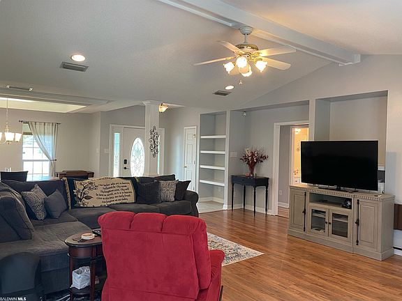 3rd image of 9637 Callaway Dr