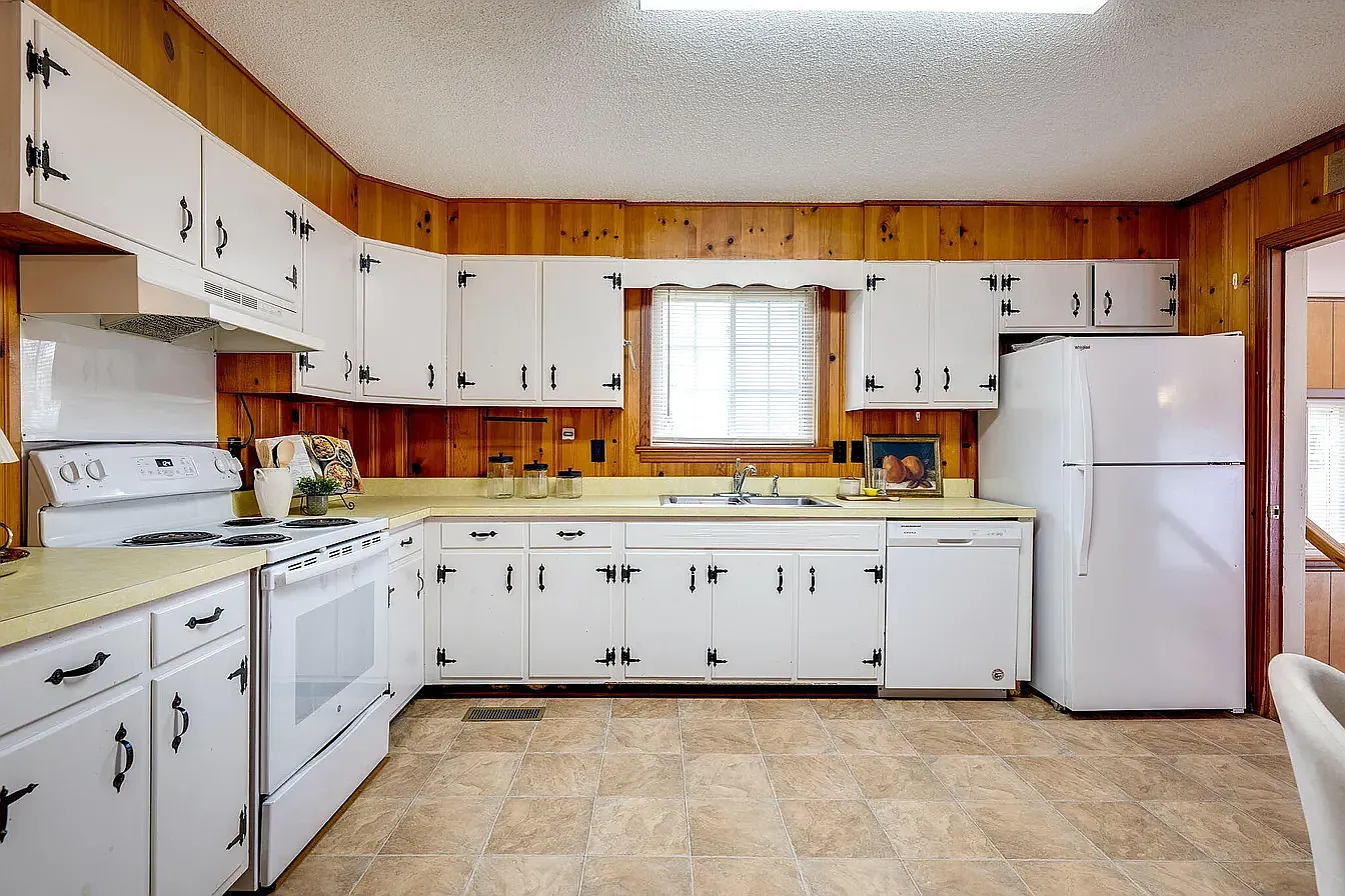 2 bed, 1034 sqft, $1,475 — Photo 4