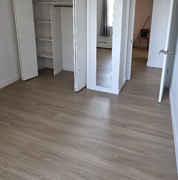 5677 Royal Oak Ave #309 — Photo 9