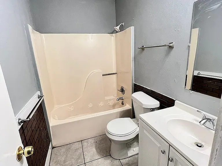 310 Gannt St #B — Photo 19