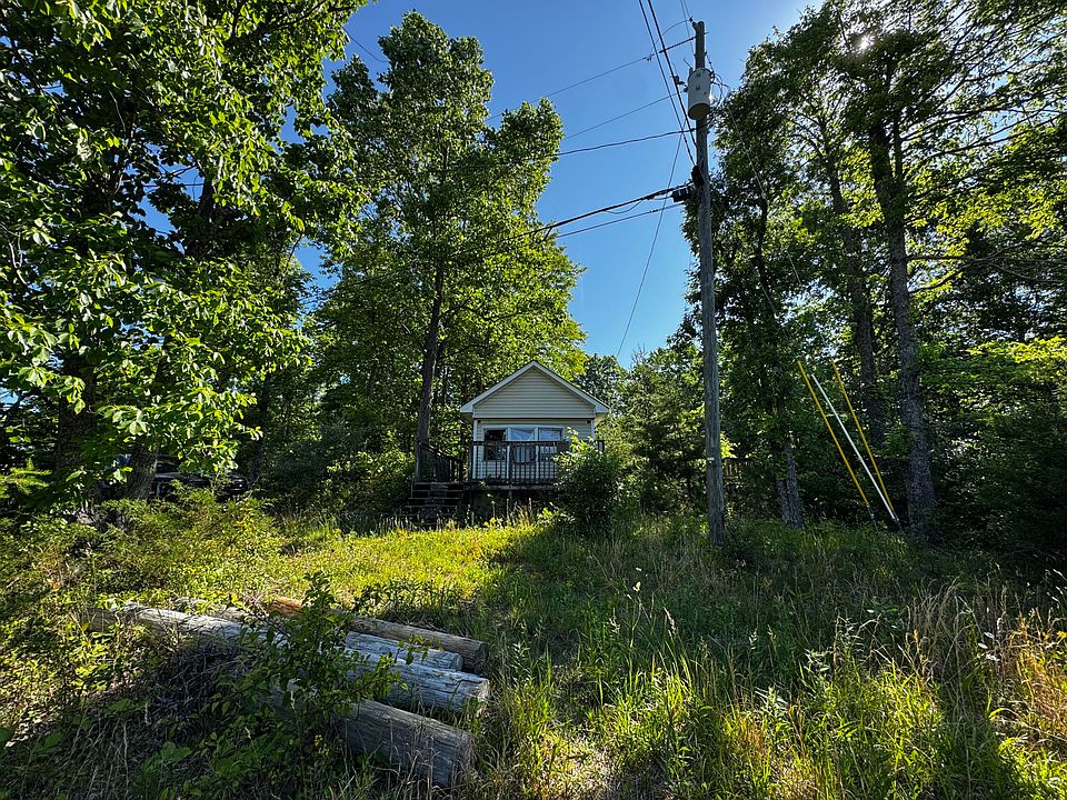 2nd image of 72 Dixie Tower Dr