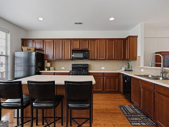 3rd image of 3849 Chattahoochee Summit Dr SE #3849