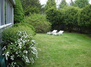 576 Montauk Hwy, Amagansett, NY 11930