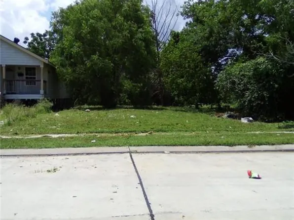 2018 Benton St, New Orleans, LA 70117