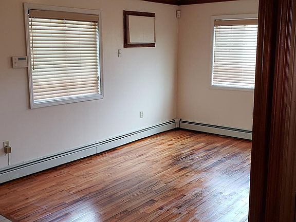 4th image of 441 Beach 46 St