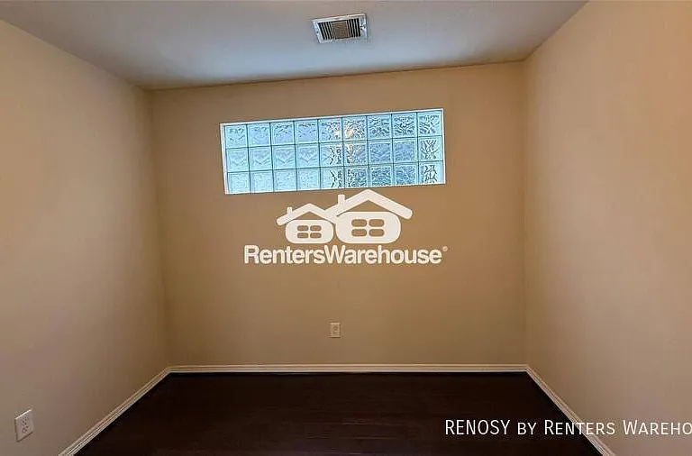 829 W 26th St — Photo 22
