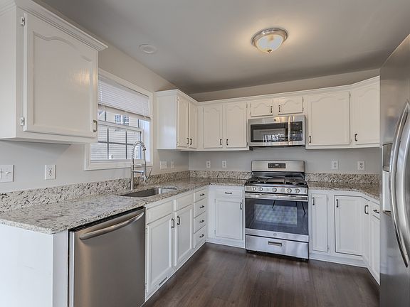 5th image of 705 Pepperstone Ct