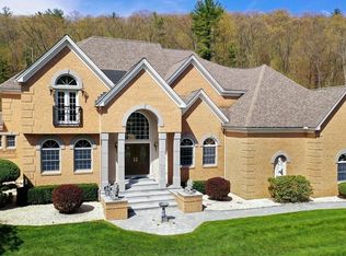 124 Olde Tavern Rd, Leominster, MA 01453