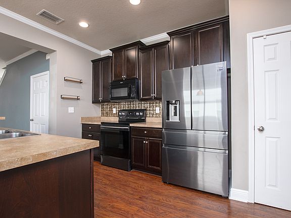 4th image of 8639 Turnstone Shore Ln