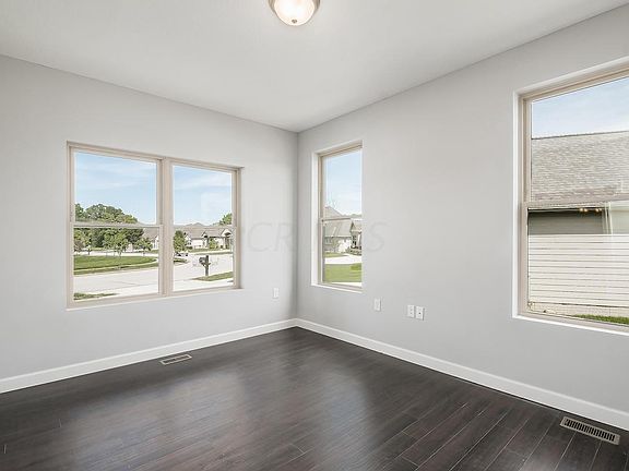 5th image of 1785 Tuscarora Dr