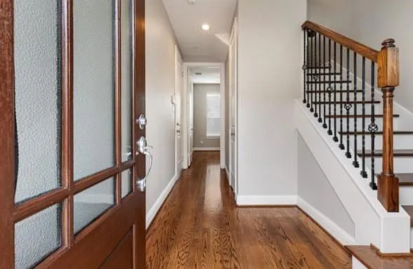 805 W 23rd St #B — Photo 3