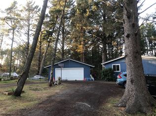 33167 Oregon Ln, Warrenton, OR 97146