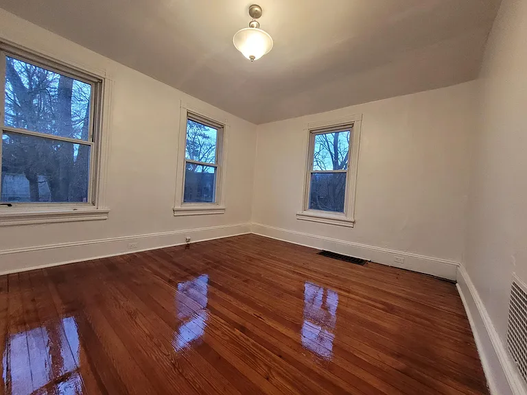 213 Lippincott Ave — Photo 20