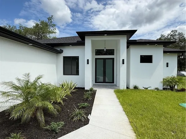 3663 28th Ave SE, Naples, FL 34117