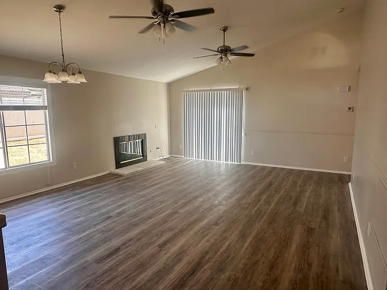 930 Willmont Way — Photo 4